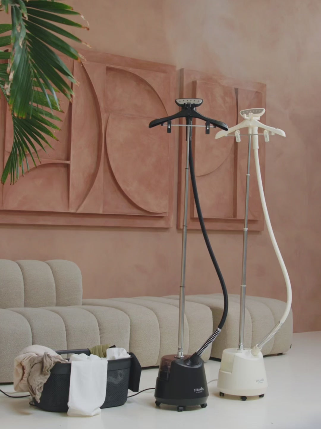 Productvideo Professional Kledingstomer Zand - STEAMRS